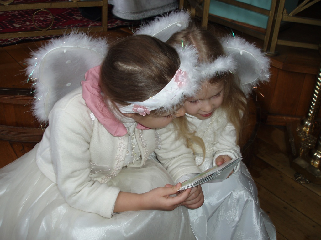 Аня и Ксюша.jpg